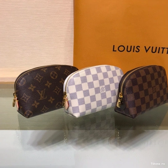 Affordable VUITTON LOUIS POUCH COSMETIC 0819